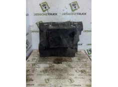 Recambio de guardabarros trasero derecho para renault premium route 2006 fas 4x2 larga distancia referencia OEM IAM DELANTERO  