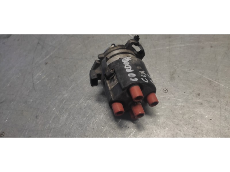 Recambio de delco para seat cordoba berlina (6k2) 1.4 referencia OEM IAM 0237521061 030905205AB BOSCH