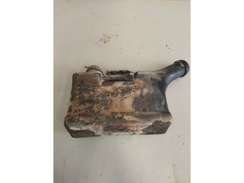 Recambio de deposito limpia para renault trucks dg 230.20 referencia OEM IAM   