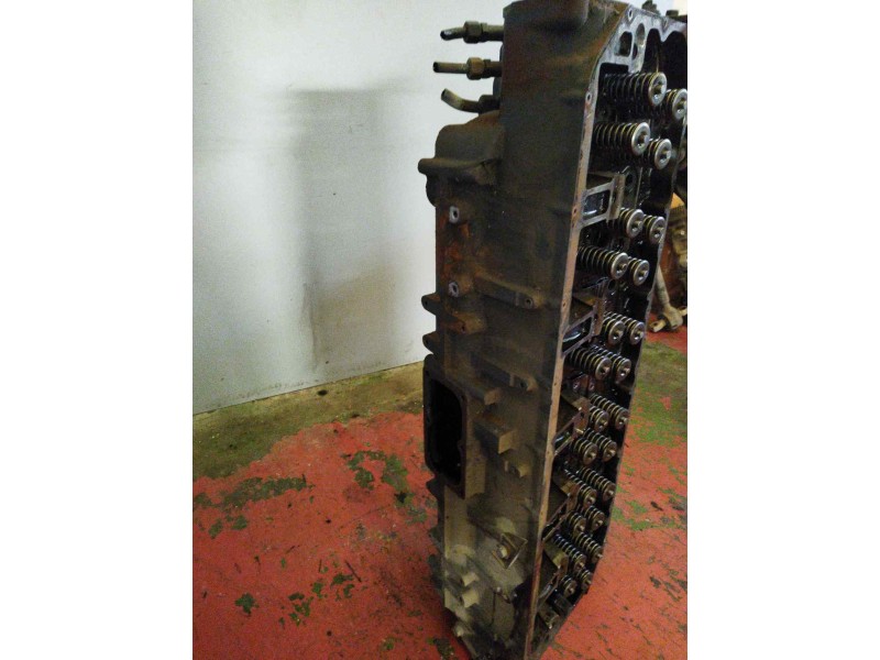 Recambio de culata para iveco stralis (as) fsa t / p 4x2 gran espacio referencia OEM IAM 504104363  