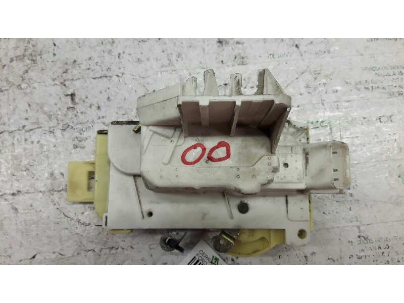 Recambio de cerradura puerta delantera derecha para ford focus berlina (cak) ghia referencia OEM IAM XS41A21812CF  