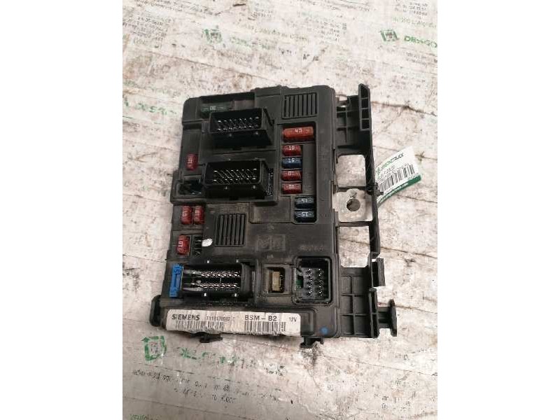 Recambio de caja reles / fusibles para peugeot partner (s2) combi pro referencia OEM IAM 9643498980 T118470002E BSM