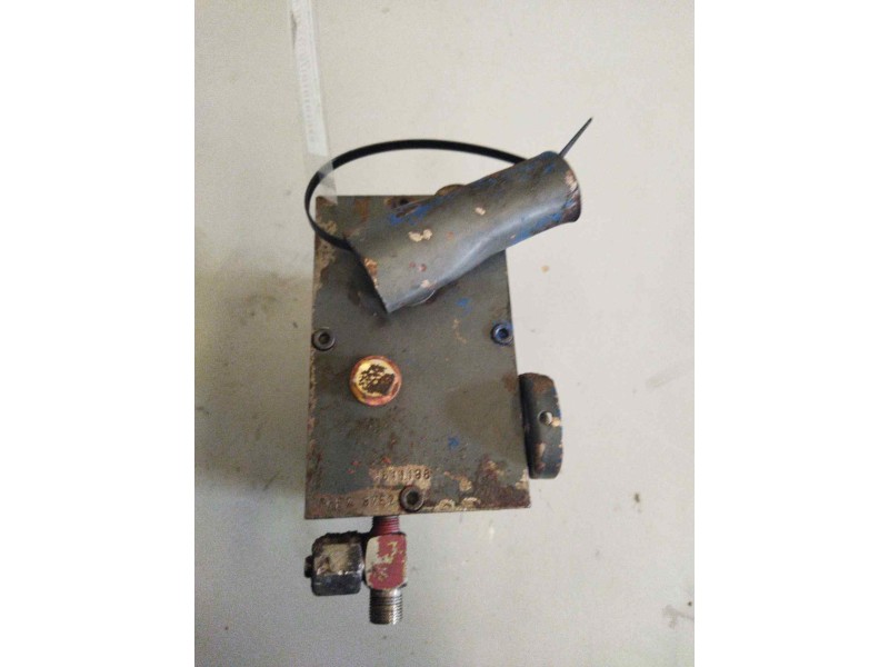 Recambio de bomba elevacion cabina para renault trucks dg 230.20 referencia OEM IAM 1611186  