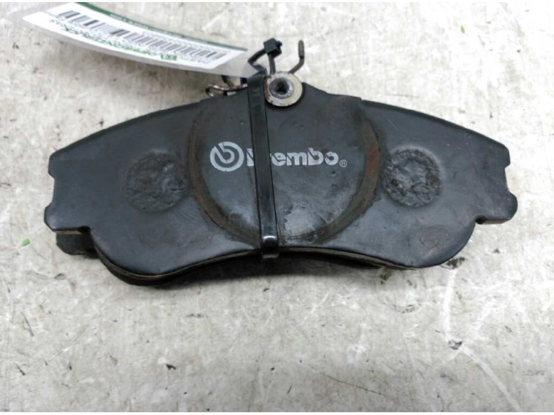 Recambio de pastillas de freno delanteras para citroën berlingo 1.9 d cumbre familiar referencia OEM IAM   