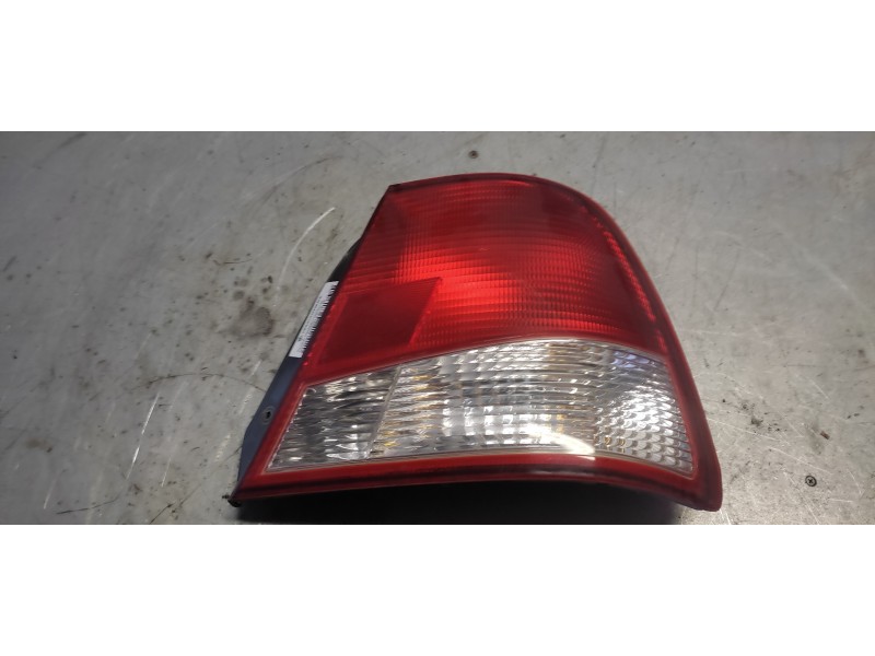 Recambio de piloto trasero derecho para hyundai accent (lc) gl 5p referencia OEM IAM   