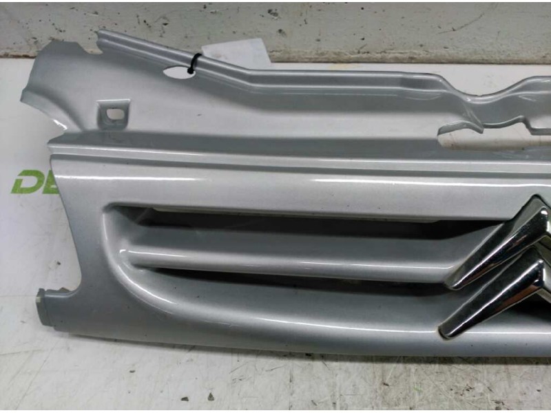 Recambio de rejilla delantera central para citroën berlingo 1.9 d cumbre familiar referencia OEM IAM   