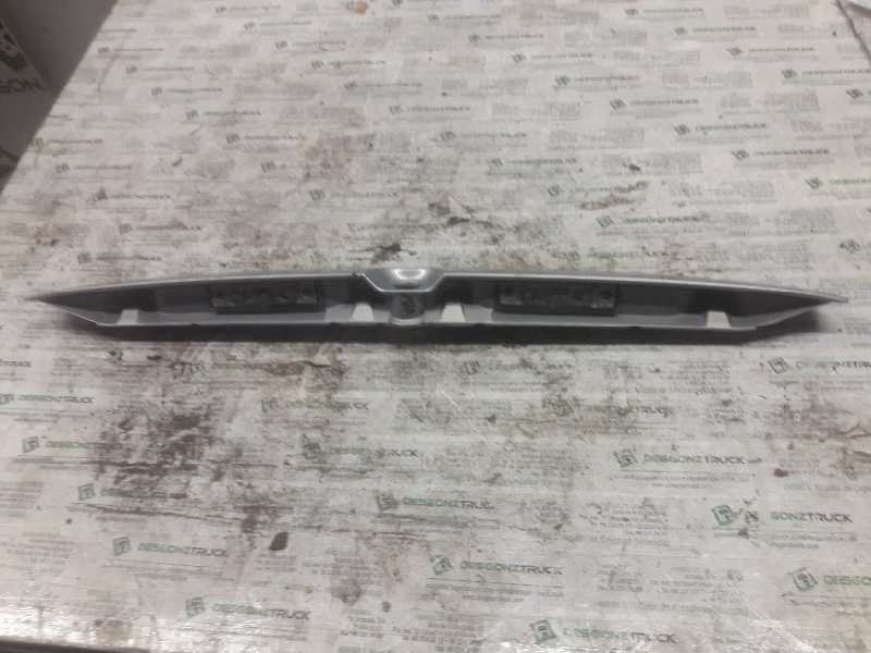 Recambio de asidero porton maletero para opel zafira a blue line referencia OEM IAM 90579631  