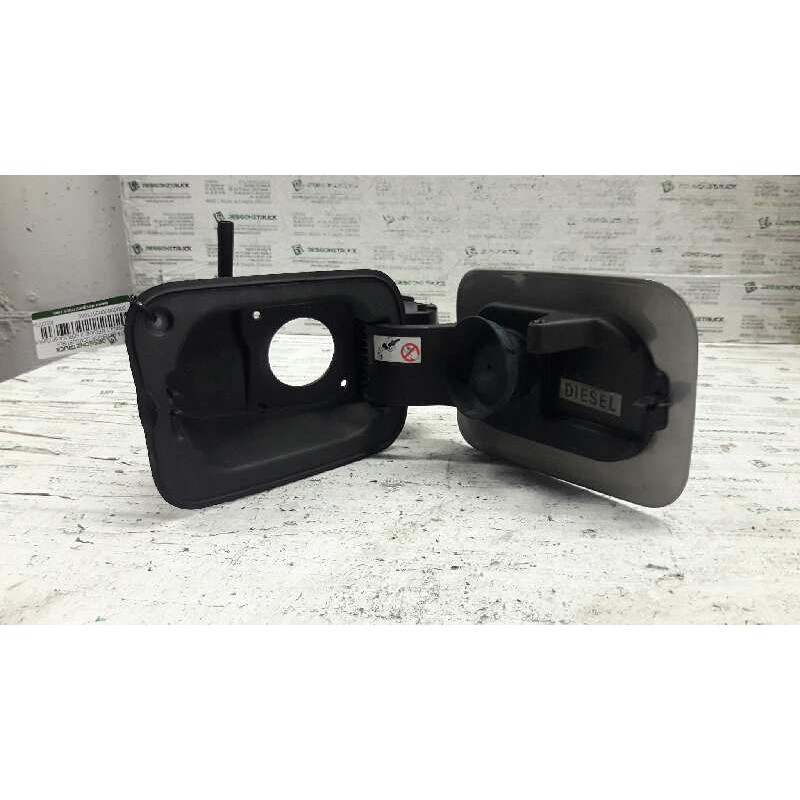 Recambio de tapa exterior combustible para renault megane ii berlina 5p confort expression referencia OEM IAM 8200073451  
