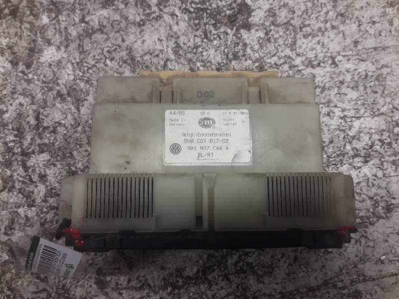 Recambio de mando climatizador para volkswagen golf iv berlina (1j1) 25 aniversario referencia OEM IAM 5HB00761702 3B1907044A 