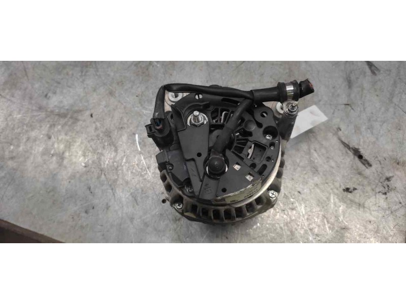 Recambio de alternador para volkswagen polo berlina (6n1) básico referencia OEM IAM 113992  