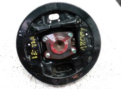 Recambio de buje trasero izquierdo para kia carnival ii 2.9 cdri ex referencia OEM IAM    2