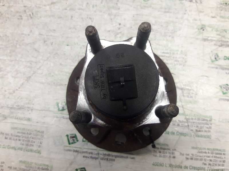 Recambio de buje trasero izquierdo para opel zafira a blue line referencia OEM IAM   