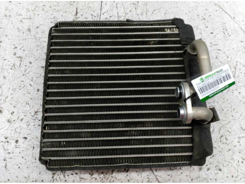 Recambio de evaporador aire acondicionado para kia carnival ii 2.9 cdri ex referencia OEM IAM   