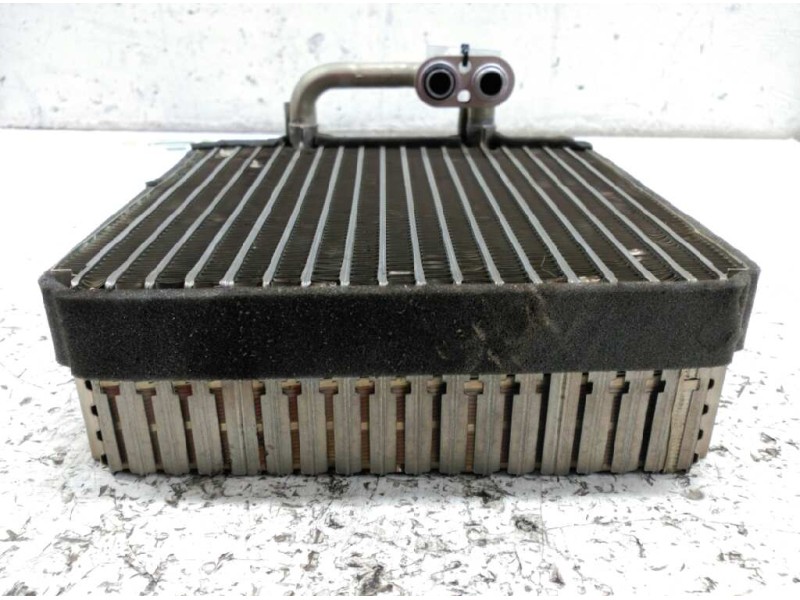 Recambio de evaporador aire acondicionado para kia carnival ii 2.9 cdri ex referencia OEM IAM   