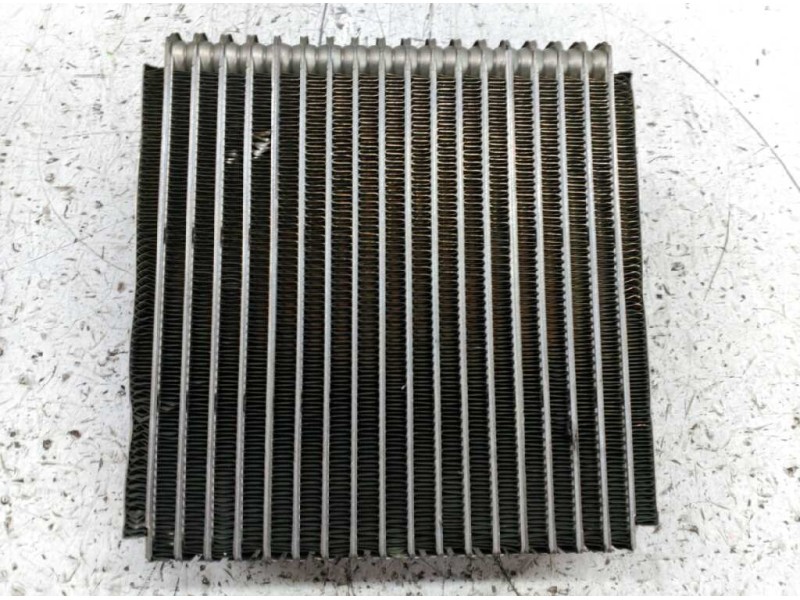 Recambio de evaporador aire acondicionado para kia carnival ii 2.9 cdri ex referencia OEM IAM   