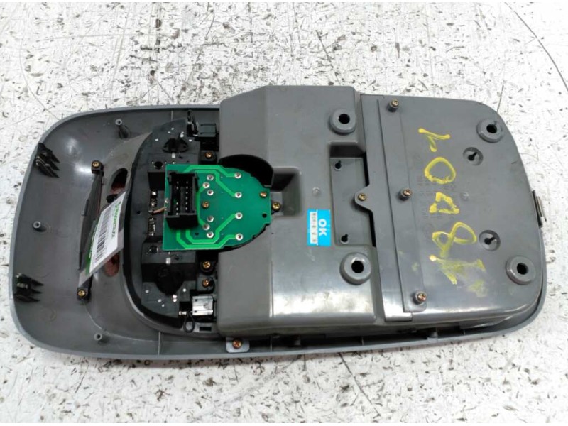 Recambio de luz interior para kia carnival ii 2.9 cdri ex referencia OEM IAM 1K53E51410 0K53E51410 