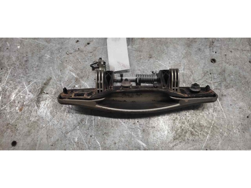 Recambio de maneta exterior delantera izquierda para dacia duster ambiance 4x2 referencia OEM IAM   