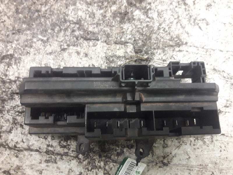 Recambio de caja reles / fusibles para bmw serie 7 (e65/e66) 730d referencia OEM IAM 18560  