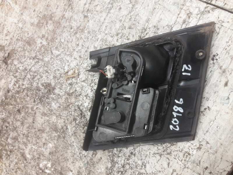 Recambio de piloto trasero izquierdo para nissan primera berlina (p11) gx referencia OEM IAM  TAPA MALETERO 