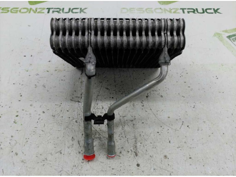 Recambio de evaporador aire acondicionado para ford fiesta (cbk) ghia referencia OEM IAM   