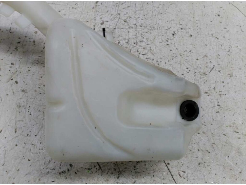 Recambio de deposito limpia para ford fusion (cbk) ambiente referencia OEM IAM 2S6117618AH  