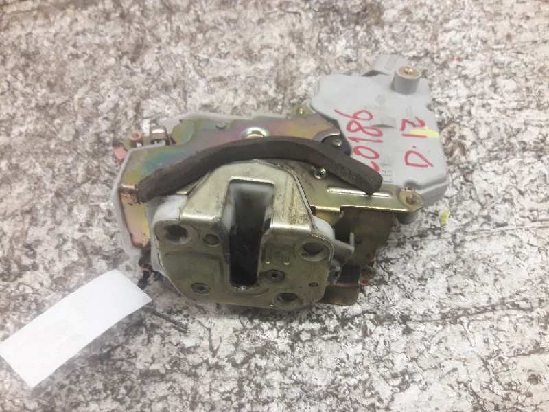 Recambio de cerradura puerta delantera izquierda para nissan primera berlina (p11) gx referencia OEM IAM  6 PINS 