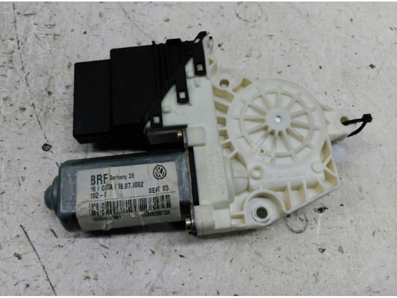 Recambio de motor elevalunas trasero derecho para seat toledo (1m2) select referencia OEM IAM 1C0959812A  