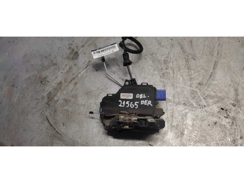 Recambio de cerradura puerta delantera derecha para skoda fabia (6y2/6y3) classic referencia OEM IAM 3B1837016BQ 8 PINS 