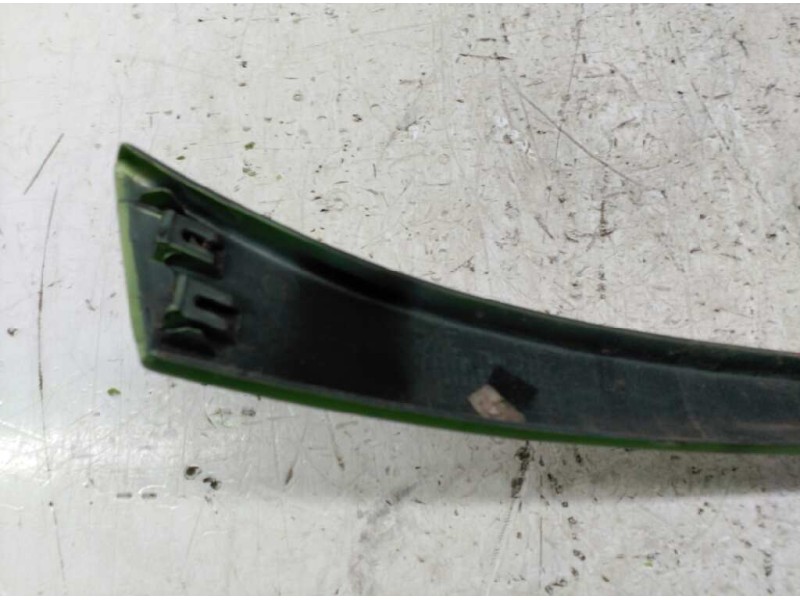 Recambio de rejilla delantera central para peugeot 206 cc cc roland garros referencia OEM IAM 9628691277 1851948001 