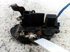 Recambio de cerradura puerta delantera derecha para kia carnival ii 2.9 cdri ex referencia OEM IAM   
