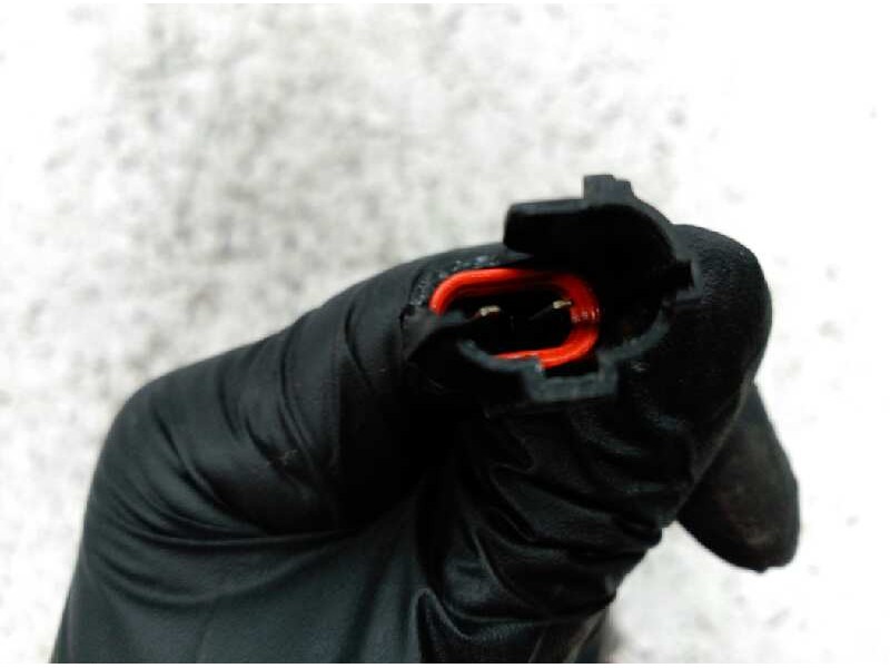 Recambio de cerradura puerta delantera derecha para kia carnival ii 2.9 cdri ex referencia OEM IAM   