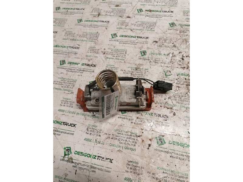 Recambio de piloto delantero derecho para renault rapid/express (f40) referencia OEM IAM   2 PINS