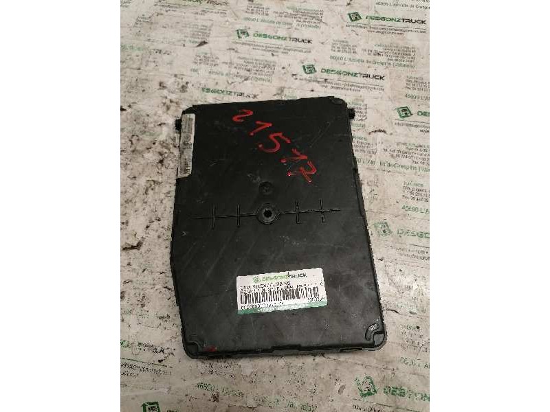 Recambio de caja reles / fusibles para renault megane ii berlina 5p referencia OEM IAM 8200306434 8200326031 