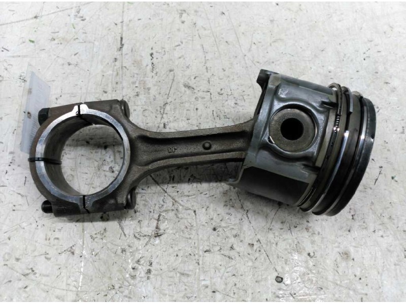 Recambio de piston para kia carnival ii 2.9 cdri ex referencia OEM IAM  CON BIELA 