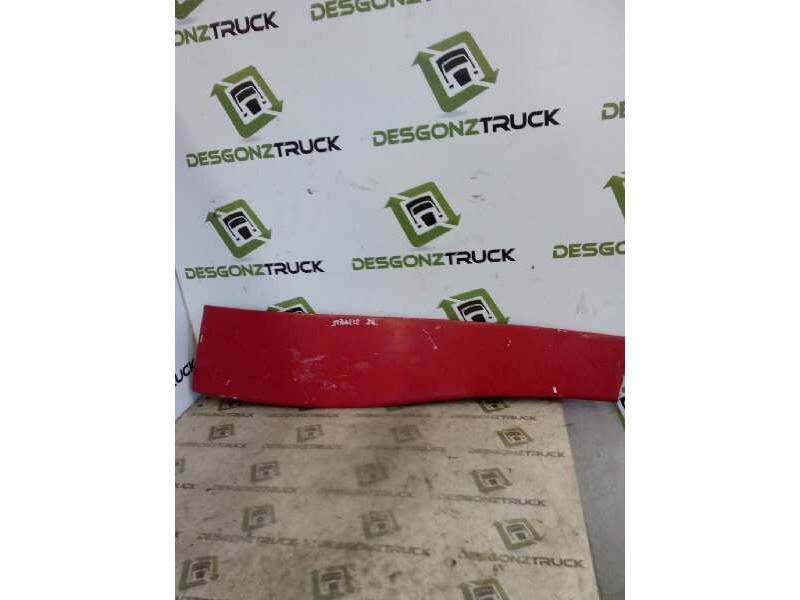 Recambio de moldura puerta delantera izquierda para iveco trucks stralis ad 190s43 referencia OEM IAM   