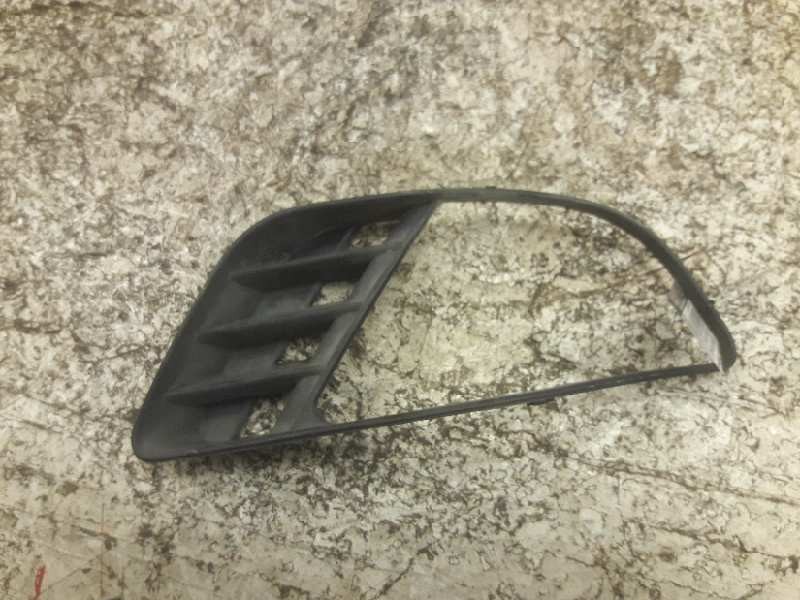 Recambio de tapa antiniebla derecha para ford fiesta (cbk) ambiente referencia OEM IAM 2S6119952B  