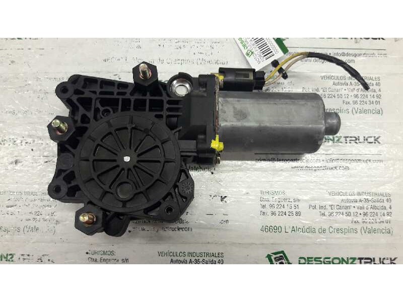 Recambio de motor elevalunas delantero izquierdo para ford fiesta berlina básico referencia OEM IAM 0130821682  