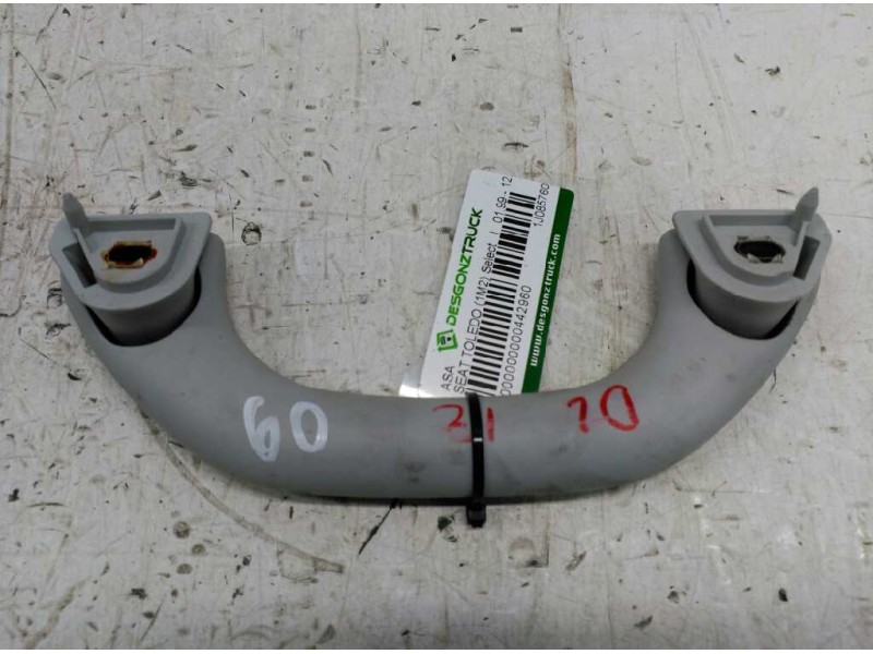 Recambio de asa para seat toledo (1m2) select referencia OEM IAM 1J0857607R DEL. IZQ. 