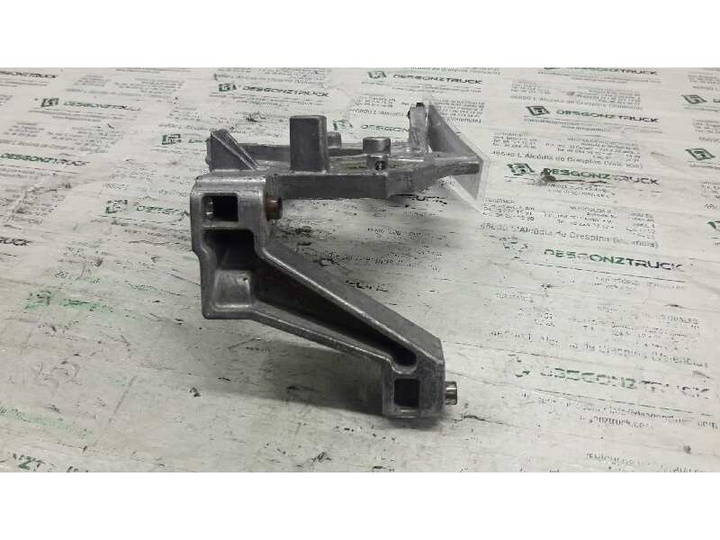 Recambio de soporte bomba inyeccion para ford focus berlina (cap) ambiente (d) referencia OEM IAM 9654959880  