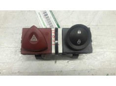 Recambio de botonera para renault megane ii berlina 5p confort expression referencia OEM IAM 8200095493 8200109723 8200107808