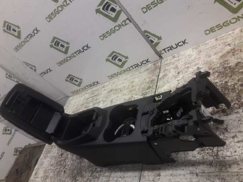 Recambio de guarnecidos palanca cambio para ford focus lim. (cb8) titanium referencia OEM IAM SD0526102436801PIA01  