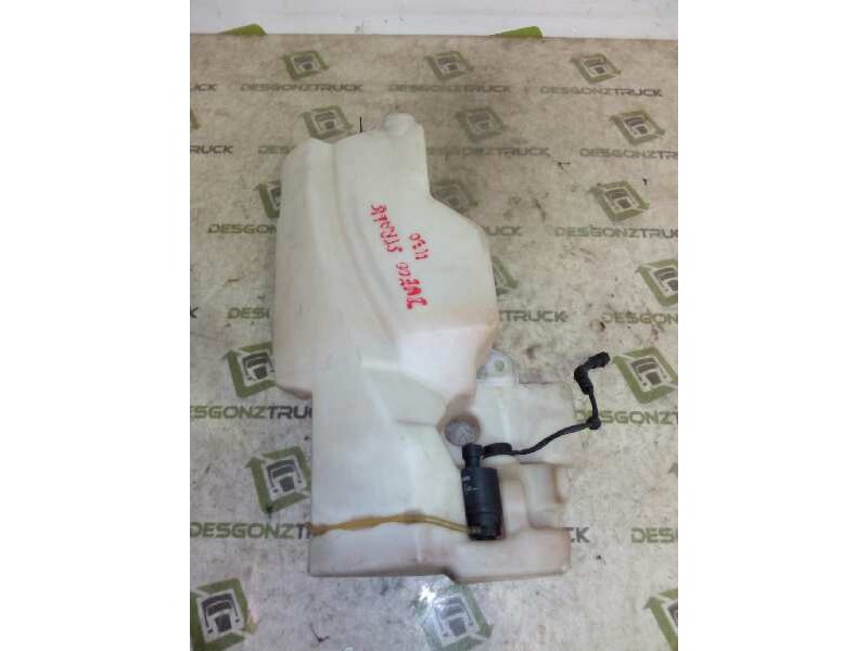 Recambio de deposito limpia para iveco trucks stralis as 190s48 referencia OEM IAM 504011556  