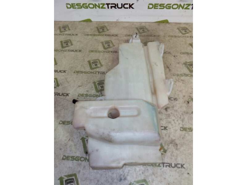 Recambio de deposito limpia para iveco trucks stralis as 190s48 referencia OEM IAM 504011556  