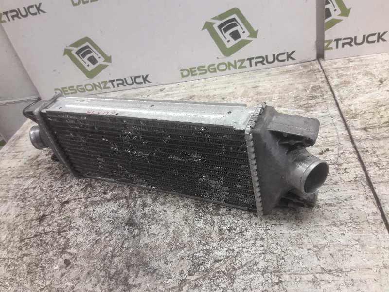 Recambio de intercooler para iveco daily caja cerrada (1999 =>) 35 - s 11 caja cerrada referencia OEM IAM  MAGNETI MARELLI 
