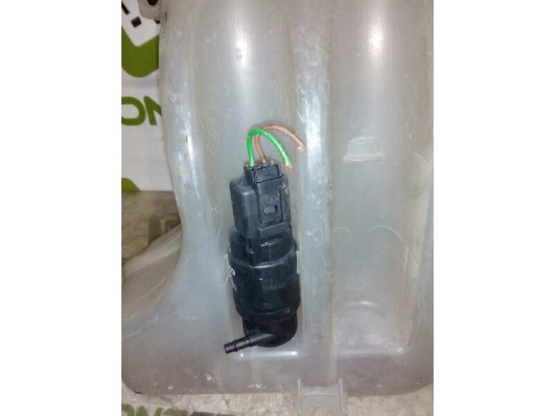 Recambio de deposito limpia para iveco trucks daily 35s12 referencia OEM IAM 500336393  