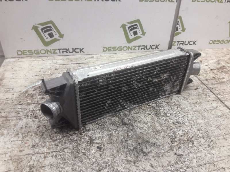 Recambio de intercooler para iveco daily caja cerrada (1999 =>) 35 - s 11 caja cerrada referencia OEM IAM  MAGNETI MARELLI 