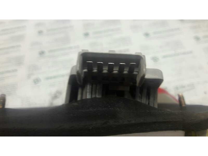 Recambio de piloto trasero izquierdo para ford fiesta berl./courier surf referencia OEM IAM 89FG13N004BA  