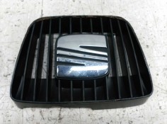 Recambio de rejilla delantera central para seat ibiza (6k1) select referencia OEM IAM 6K0853679A  