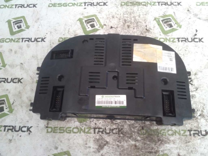 Recambio de cuadro instrumentos para man tgx 18.xxx fg / 4x2 bl xl referencia OEM IAM 81272026235 81258077120 