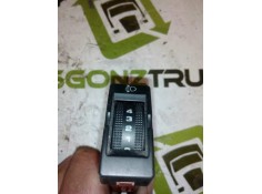 Recambio de boton regulacion de faros para man tgx 18.xxx fg / 4x2 bl xl referencia OEM IAM 81259070333  